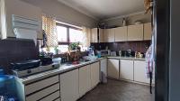 Kitchen - 14 square meters of property in Kraaifontein