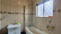 Bathroom 1 - 6 square meters of property in Randhart