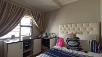 Bed Room 1 - 10 square meters of property in Sunninghill