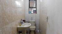 Bathroom 2 - 3 square meters of property in Bayview