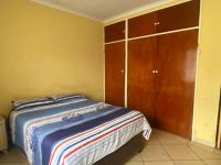 Bed Room 2 of property in Roodepoort