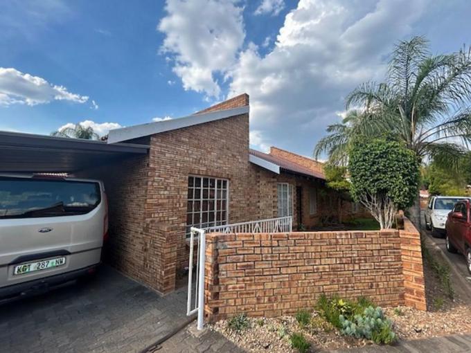 3 Bedroom House for Sale For Sale in Rustenburg - MR619330