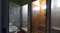Bathroom 2 - 9 square meters of property in Hurst Hill