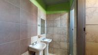 Bathroom 2 - 9 square meters of property in Hurst Hill