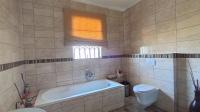 Bathroom 1 - 9 square meters of property in Rietvlei View Country Estates
