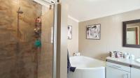 Main Bathroom - 10 square meters of property in Blairgowrie