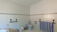 Main Bathroom - 13 square meters of property in Jukskei Park