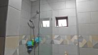 Bathroom 1 - 5 square meters of property in Mount Edgecombe 