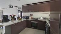 Kitchen - 15 square meters of property in Kengies
