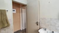 Bathroom 1 - 5 square meters of property in Birchleigh
