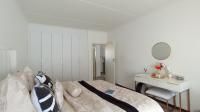Bed Room 1 - 21 square meters of property in Erand Gardens