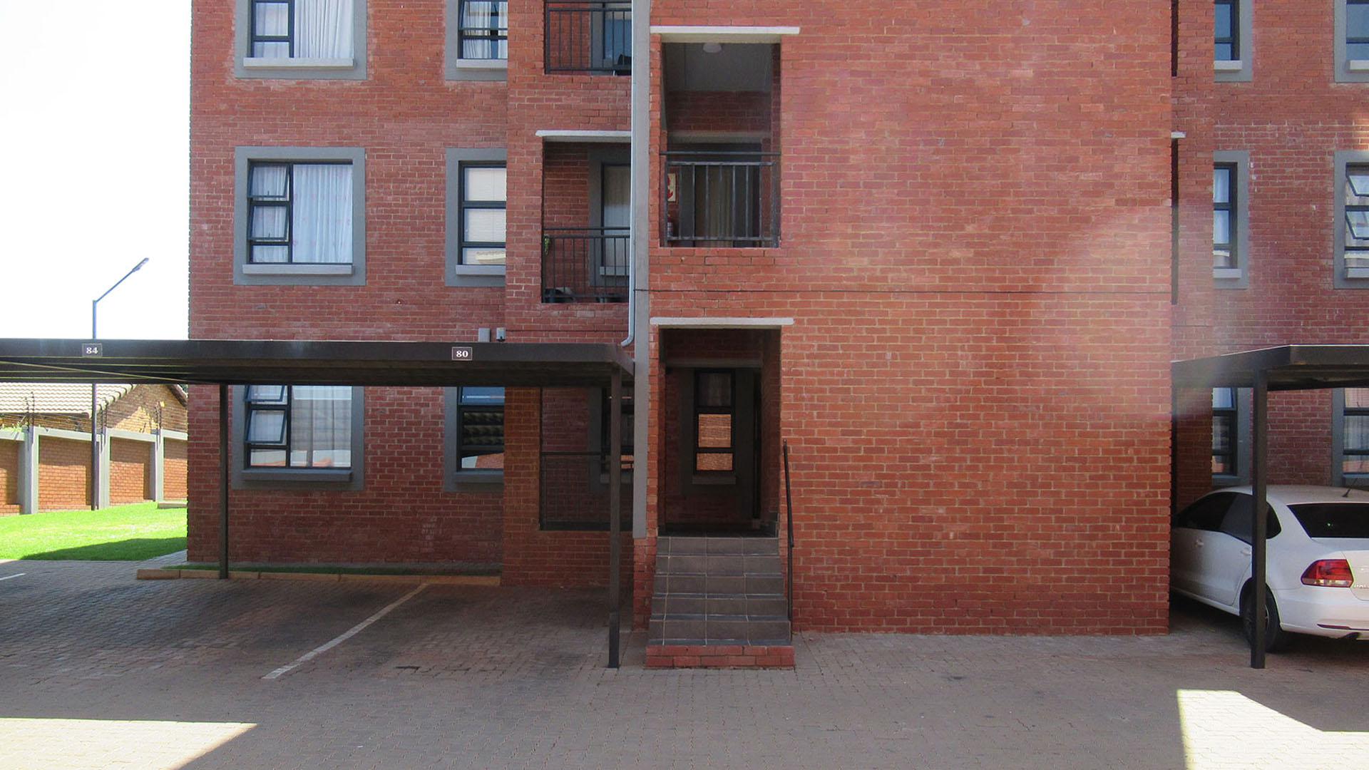 Front View of property in Witpoortjie