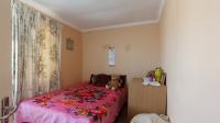 Bed Room 2 - 10 square meters of property in Sundowner