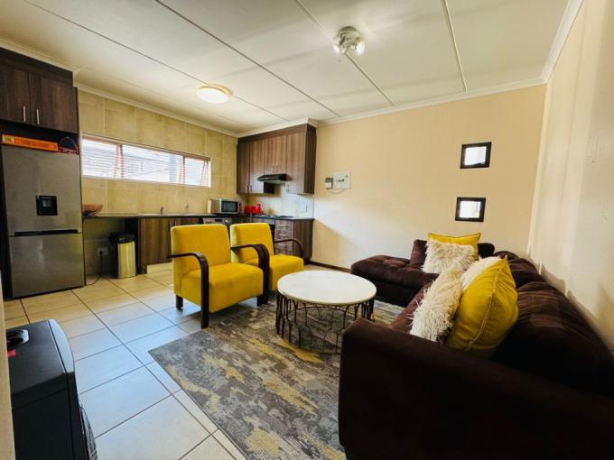2 Bedroom Sectional Title for Sale For Sale in Helderwyk Estate - MR622046