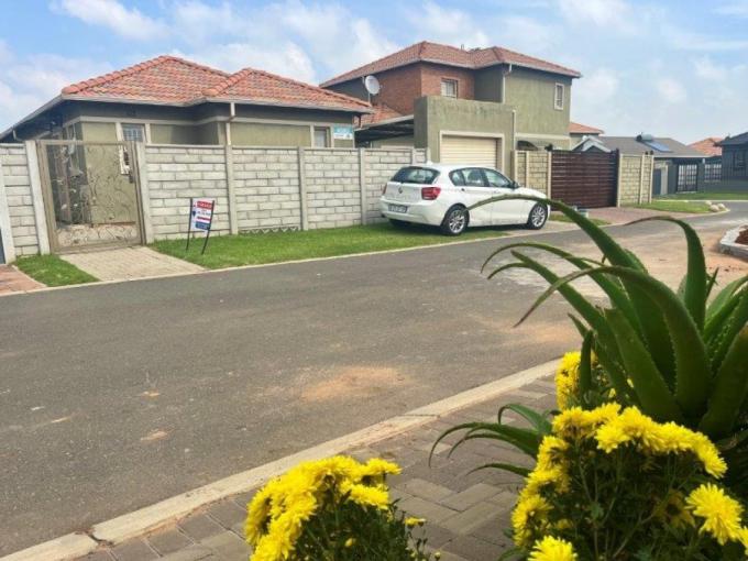 3 Bedroom House for Sale For Sale in Alberton - MR622372