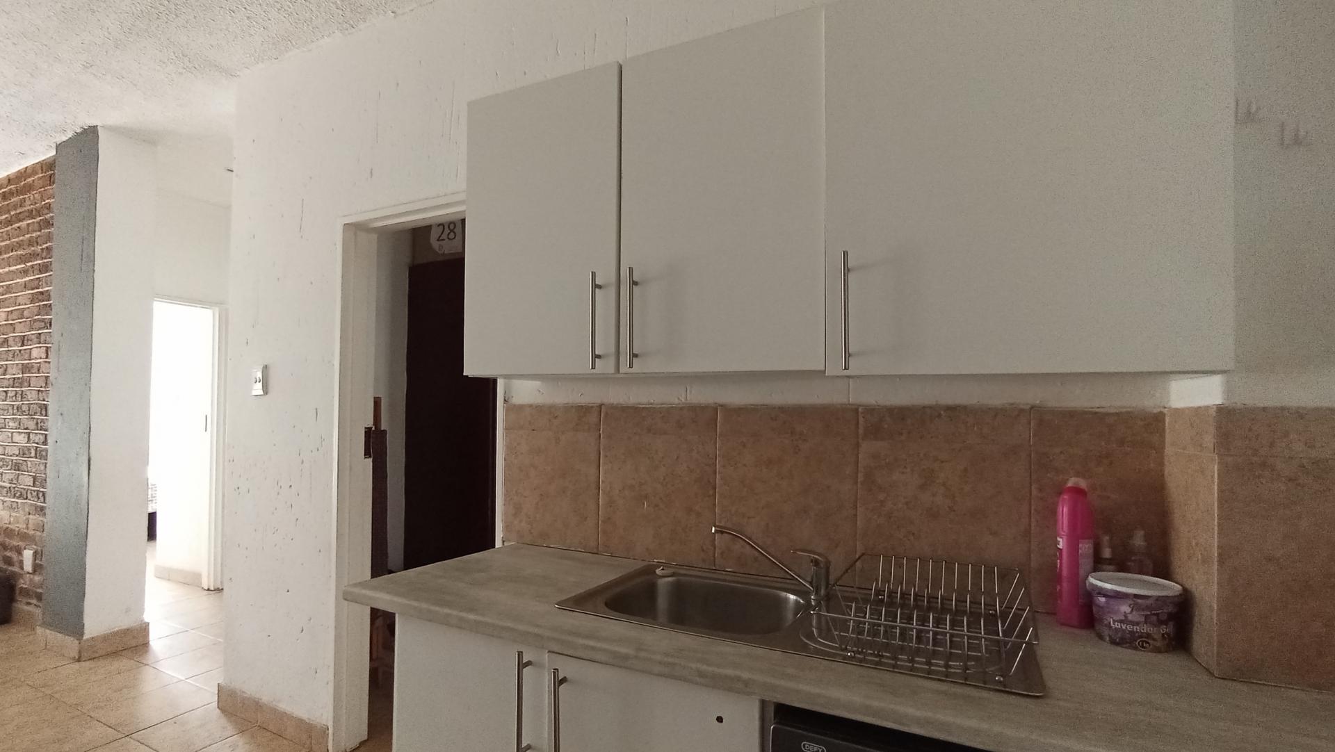 Kitchen - 9 square meters of property in Buccleuch
