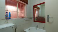 Bathroom 1 - 6 square meters of property in Ferndale - JHB