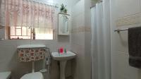 Bathroom 2 - 6 square meters of property in Ferndale - JHB