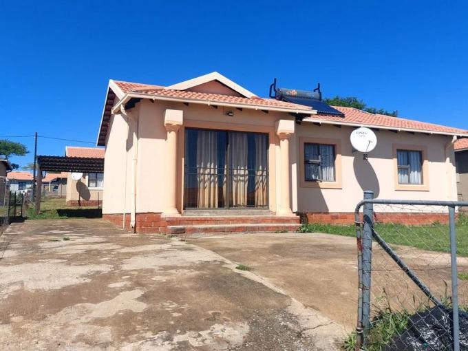 3 Bedroom House for Sale For Sale in Estcourt - MR623322