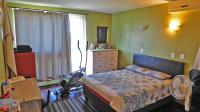 Main Bedroom - 23 square meters of property in Bulwer (Dbn)