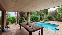 Patio - 49 square meters of property in Flora Gardens