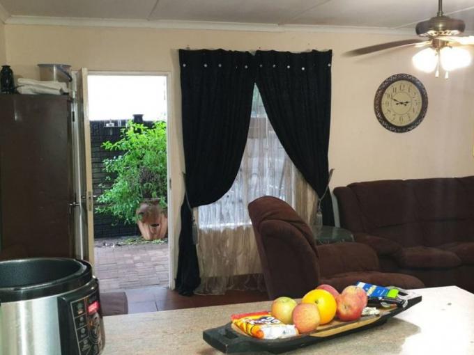 1 Bedroom House for Sale For Sale in Rustenburg - MR624160
