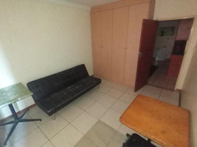 2 Bedroom Apartment to Rent in Hatfield - Property to rent - MR624293
