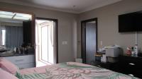 Main Bedroom - 26 square meters of property in Glenvista