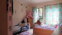 Bed Room 1 - 16 square meters of property in Glenvista
