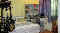 Bed Room 3 - 14 square meters of property in Waverley - JHB