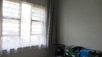 Bed Room 2 - 13 square meters of property in Douglasdale
