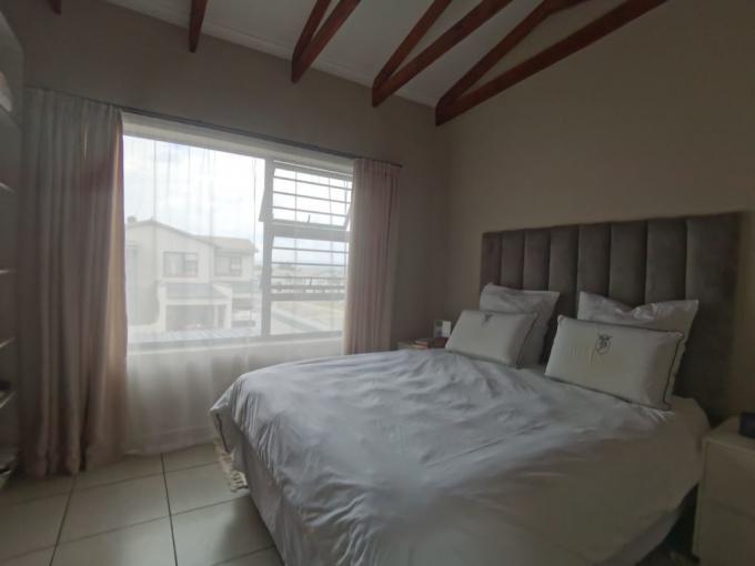 3 Bedroom Apartment for Sale For Sale in Waterval East - MR626558