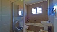 Bathroom 1 - 6 square meters of property in Sagewood