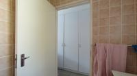 Main Bathroom - 5 square meters of property in Noordhang