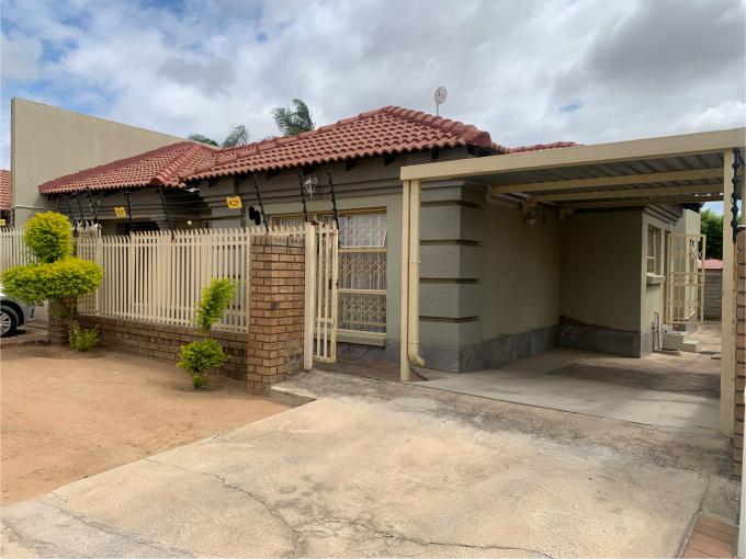 3 Bedroom Freehold Residence for Sale For Sale in Polokwane - MR627471