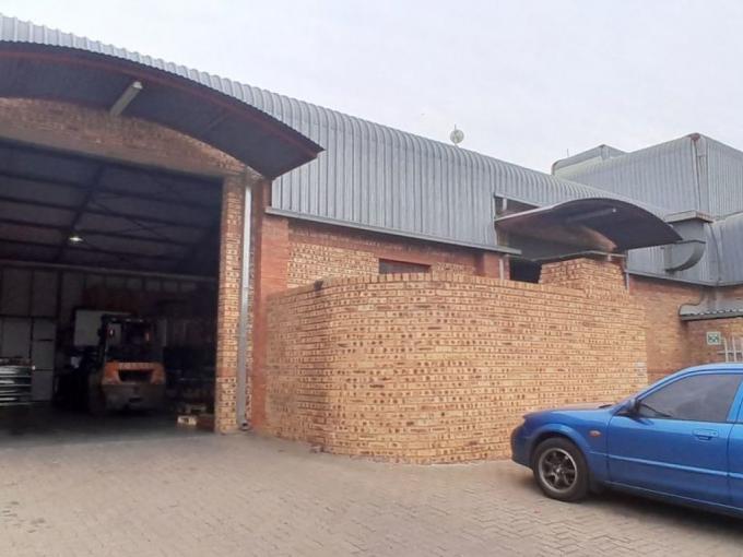 Commercial to Rent in Rustenburg - Property to rent - MR627853