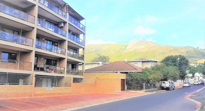 2 Bedroom Apartment for Sale For Sale in Paarl - MR627856