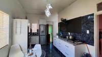Kitchen - 17 square meters of property in Primrose Hill