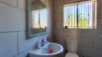 Bathroom 1 - 4 square meters of property in Klippoortje