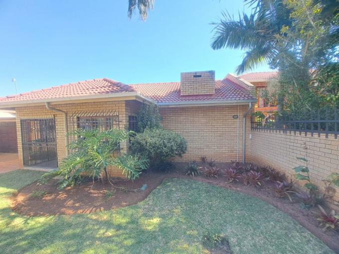3 Bedroom House for Sale For Sale in Rustenburg - MR628869