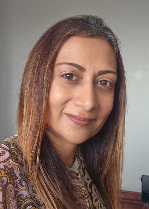 Photo of Shireen Mansoor