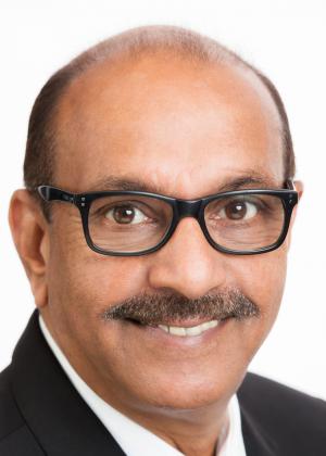 Photo of Pravin Maharaj