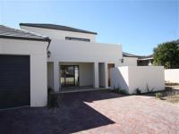 3 Bedroom 2 Bathroom House to Rent for sale in Somerset West