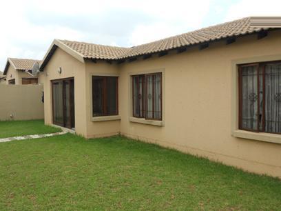 3 Bedroom Cluster for Sale and to Rent For Sale in Midrand - Private Sale - MR027444