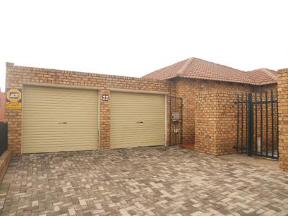 3 Bedroom Cluster for Sale For Sale in Kempton Park - Home Sell - MR037576