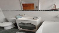 Bathroom 1 - 6 square meters of property in Klippoortje