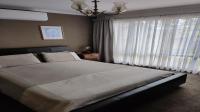 Bed Room 2 - 15 square meters of property in Klippoortje