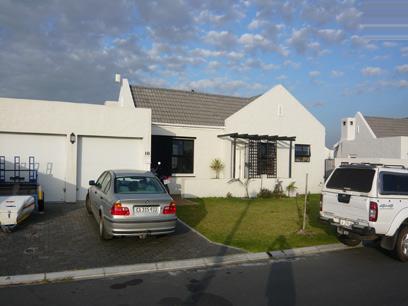 3 Bedroom House for Sale For Sale in Sunningdale - CPT - Private Sale - MR05280