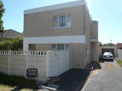 4 Bedroom House for Sale For Sale in Rondebosch   - Private Sale - MR05304