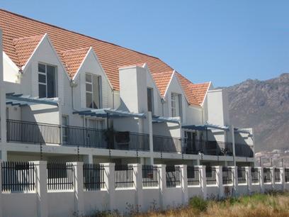 1 Bedroom Apartment for Sale For Sale in Gordons Bay - Private Sale - MR053231